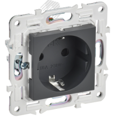 SKANDY Розетка с заземлением с защитными шторками 16А SK-R04T титан IEK