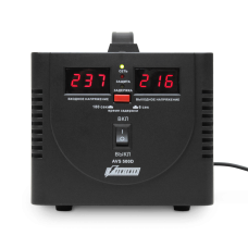 Стабилизатор POWERMAN AVS 500D, черный, ступенчатый регулятор, цифровые индикаторы уровней напряжения, 500ВА, 140-260В, максимальный входной ток 5А, 2 евророзетки, IP-20, напольный,  200мм х 150мм х 140мм, 2,3 кг./ Stabilizer POWERMAN AVS 500D, black, ste