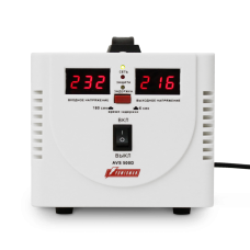 Стабилизатор POWERMAN AVS 500D, ступенчатый регулятор, цифровые индикаторы уровней напряжения, 500ВА, 140-260В, максимальный входной ток 5А, 2 евророзетки, IP-20, напольный,  200мм х 150мм х 140мм, 2,3 кг./ Stabilizer POWERMAN AVS 500D, step-type regulato