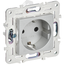 SKANDY Розетка с заземлением с защитными шторками 16А SK-R04S серебряный IEK